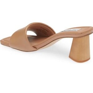 Steve Madden Saged Heeled Sandal - Tan